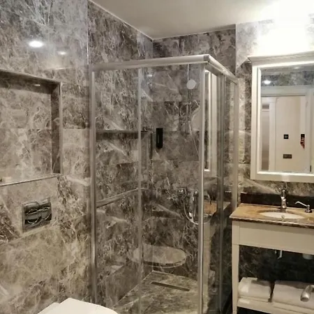 Prag Hotel Provincia di Istanbul